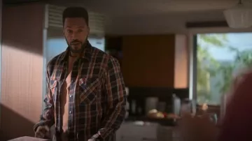 Camisa de algodón a cuadros Rag & Bone Jack usada por Lewis Stewart (McKinley Freeman) como se ve en Duda razonable (S02E08)