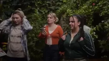 Bolso de hombro River Island Leather Scoop con estampado de cebra usado por Imogen Heaney (Rhea Norwood) como se ve en Heartstopper (S03E03)