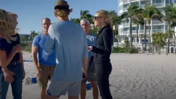 Louis Vuitton OnTheGo Tote Reverse Monogram Giant MM usado por Veronica Peters como se ve en Welcome to Plathville (S06E12)