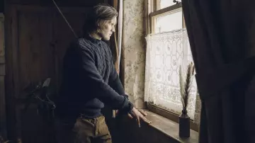 Starve Acre Movie Outfits: Matt Smith wears Cable sweater in navy blue to play Richard