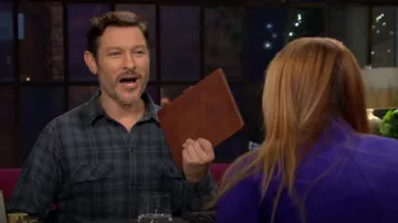 Chemise boutonnée en flanelle à carreaux Rowan Redding portée par Daniel Romalotti (Michael Graziadei) comme on le voit dans Les Feux de l’Amour le 24 septembre 2024