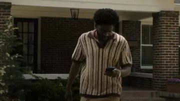 Polo en tricot texturé Zara porté par Tyson (Jay Will) comme on le voit dans Tulsa King (S02E04)