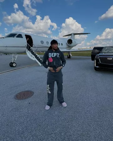 Oakley Factory Team Paguro Mule Toadstool worn by Quavo on the Instagram account @quavohuncho