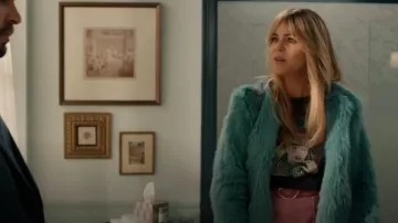 Prettygarden Women's 2024 Winter Coats Fleece Cropped Jacket worn by Morgan (Kaitlin Olson) as seen in High Potential (S01E03)