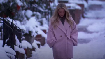 Ted Baker Abrigo de capullo de espiga de gran tamaño usado por Joan Vassos como se ve en The Golden Bachelorette (S01E01)