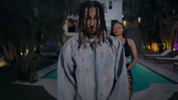 RRR 123 Chaqueta vaquera pintada en azul claro usada por DDG en DDG & G Herbo - Nosey [Video Oficial]