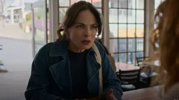 Reformation Hayes Denim Trench Coat worn by Cassandra Lee (Kristin Kreuk) as seen in Murder in a Small Town (S01E03)