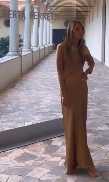 Alberta Ferretti Draped Dress worn by Anna Dello Russo at Alberta Feretti Show on September 17, 2024