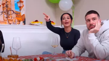 T-shirt à manches longues Skims Fits Everybody porté par Jenni Farley comme on le voit dans Jersey Shore : Family Vacation (S07E20)