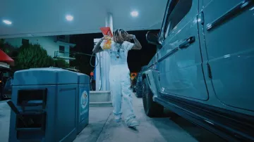 Louis Vuitton x Tyler The Creator Mono de mezclilla azul claro usado por Lil Durk en Lil Durk - Monitoring Me (Video Oficial)