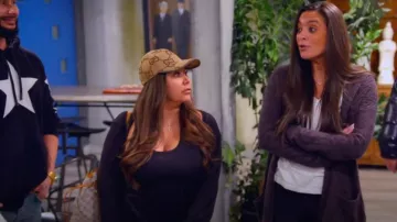Casquette de baseball en toile GG Gucci Jumbo portée par Nicole Polizzi vue dans Jersey Shore : Family Vacation (S07E20)