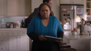 Chicos Colorblock V-Neck Sweater Tank worn by Dr. Miranda Bailey (Chandra Wilson) as seen in Grey's Anatomy (S21E03)