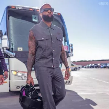 Rick Owens Black Narrow Geth Sunglasses worn by Odell Beckham Jr. on the Instagram account @ravens