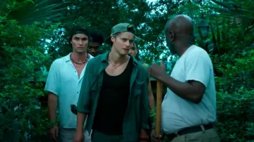 Banks Journal Brighton Short Sleeve Woven Shirt worn by John B Routledge (Chase Stokes) as seen in Outer Banks (S04E01)