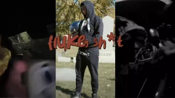 Jordan 12 Retro Playoffs usado por VonOff1700 en VonOff1700- Flukey Sh*t (Video Oficial)