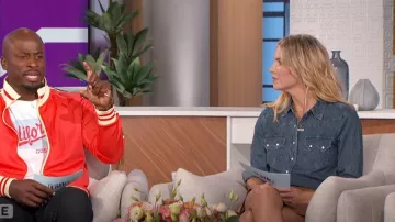 Alice + Olivia Carter Vegan Leather Skirt in Camel worn by Amanda Kloots as seen in The Talk on October 10, 2024