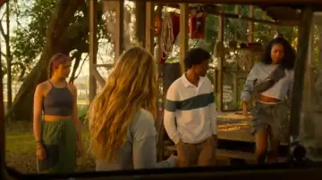 Earthbound Trading Co Ribbed Gray Crop Top worn by Kiara Carrera (Madison Bailey) as seen in Outer Banks (S04E05)