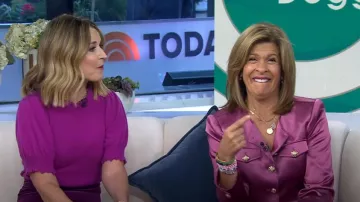 Haut Ulla Johnson Lotta en chardon porté par Savannah Guthrie comme on le voit dans Today le 18 octobre 2024