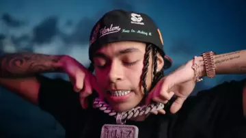 CEO Slow Harlem Black & Red Patches 59FIFTY worn by DD Osama in DD Osama - Ungrateful ft. Lil Crix