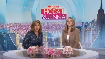 Robe-chemise froncée à pois Altuzarra Claudia portée par Hoda Kotb, comme on le voit dans Today with Hoda & Jenna le 21 octobre 2024