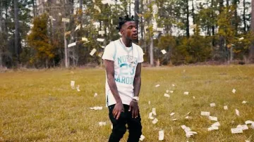 Mitchell & Ness 1983 North Carolina #23 Jordan Jersey porté par Quando Rondo dans Quando Rondo - Luh Wodie [Official Music Video]