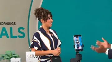 Robe-chemise ceinturée Shein Lune Colorblock Batwing Dleeve portée par Gabrielle Kerr comme on le voit dans CBS Mornings le 22 octobre 2024