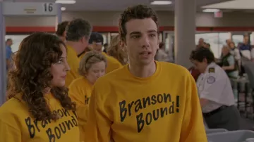 She's Out of My League Película: Branson Bound Sudadera amarilla usada por Marnie (Lindsay Sloane)