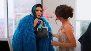Manteau Gucci en mohair extra fin porté par Bronwyn Newport comme on le voit dans The Real Housewives of Salt Lake City (S05E06)