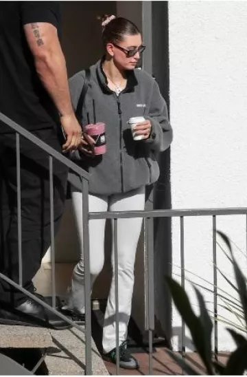 Adidas Samba Og Shoes worn by Hailey Bieber in West Hollywood on October 12, 2024