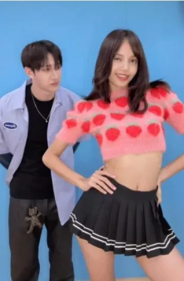 Ashley Williams Strawberry Crop Top Knit worn by Lisa on her Lloud Instagram Reels on October 12, 2024