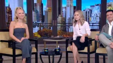 Top corsé Miaou Libra usado por Juno Temple como se vio en VIVO con Kelly y Mark el 24 de octubre de 2024