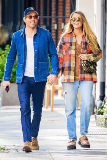 Lunettes de soleil Garrett Leight Brooks portées par Blake Lively sur son post Instagram le 11 octobre 2024