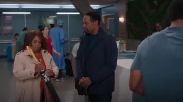 Michael Michael Kors Belted Front-Zip Trench Coat i worn by Dr. Miranda Bailey (Chandra Wilson) as seen in Grey's Anatomy (S21E05)