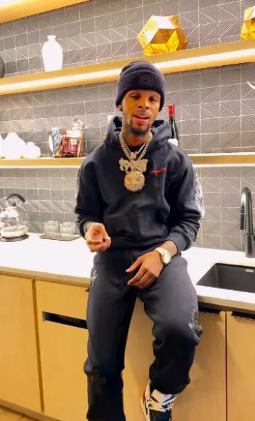 Sudadera con capucha Chrome Hearts Matty Boy Flower Chomper usada por Toosii en la cuenta de Instagram @toosii