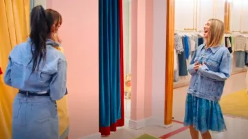 Alice + Olivia Jeans Sadie Veste en jean portée par Erin Dana Lichy comme on le voit dans The Real Housewives of New York City (S15E05)