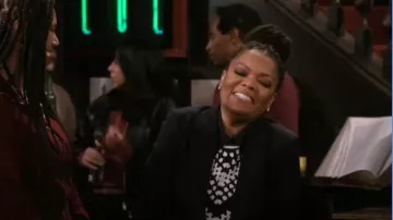 Reiss Sabrina Crochet Crew Neck Vest worn by Monica (Yvette Nicole Brown) as seen in Frasier (S02E07)