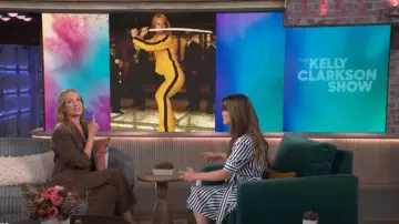 Pantalón sastre relajado Matteau usado por Uma Thurman como se ve en The Kelly Clarkson Show el 21 de octubre de 2024