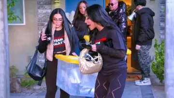 SySea Women's Crop Puffer Vest Winter Zip Up Lightweight Sleeveless Warm Outerwear Padded Coat worn by Deena Nicole Cortese as seen in Jersey Shore: Family Vacation (S07E23)