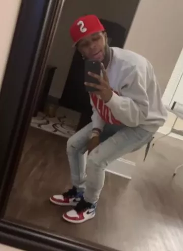 Jordan Jordan 1 Retro High 'Fearless' usado por Toosii en la cuenta de Instagram @toosii