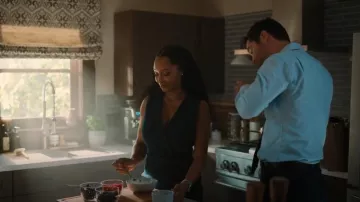 Ted Baker Blazer Negro Sin Mangas Vestido Ajustado usado por Andrea Freeman (Yaya DaCosta) como se ve en The Lincoln Lawyer (S03E03)