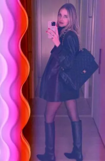 Sac Chanel 2024 Xl Flap porté par Chiara Ferragni sur sa Story Instagram le 17 octobre 2024