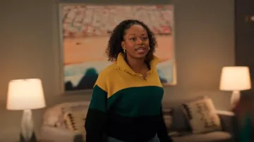 Pull à col en V Marni porté par Izzy Letts (Jazz Raycole) comme on le voit dans The Lincoln Lawyer (S03E06)