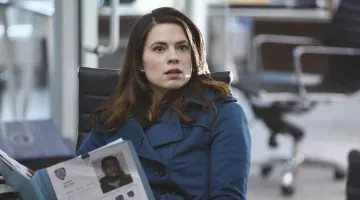 Hay­ley At­well (Hayes Mor­ri­son) Burberry Trench in Convic­tion