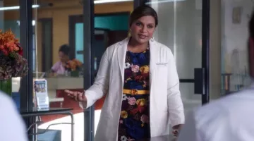 La robe de Mindy La­hiri (Mindy Ka­ling) dans The Mindy Pro­ject