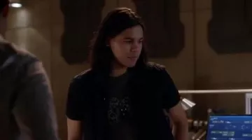 Le t-shirt Threadless 8 Down, 1 To Go de Cisco Ramon (Carlos Valdes) dans The Flash