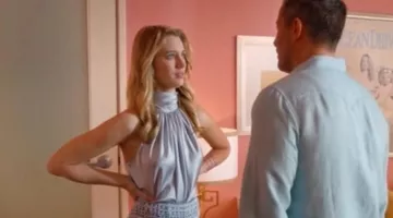 le haut de Petra Solano ( Yael Grobglas ) dans Jane the virgin