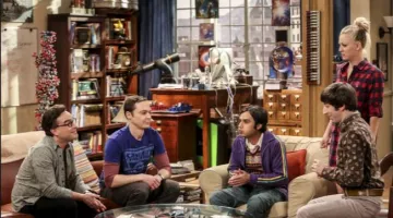 the dress shirt and Penny (Kaley Cuoco) in The Big Bang Theory S10E16