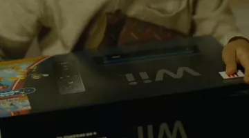 The game console Nintendo Wii in Last train to Busan