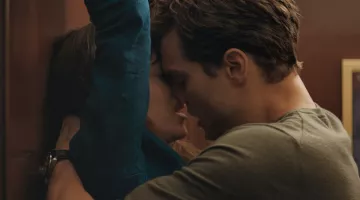 The watch Omega Speedmaster Christian Grey (Jamie Dornan) in Fifty Shades darker