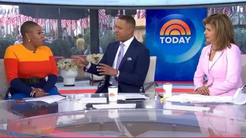 Christopher John Rogers Robe Colorblock en viscose mélangée extensible portée par Symone D. Sanders-Townsend comme on le voit dans Today le 6 novembre 2024